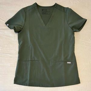FIGS women’s Casma scrub top - NWOT